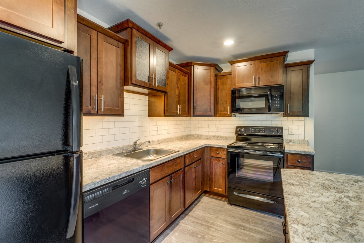 Photos and Video of Glenwood Apartments in East Lansing, MI